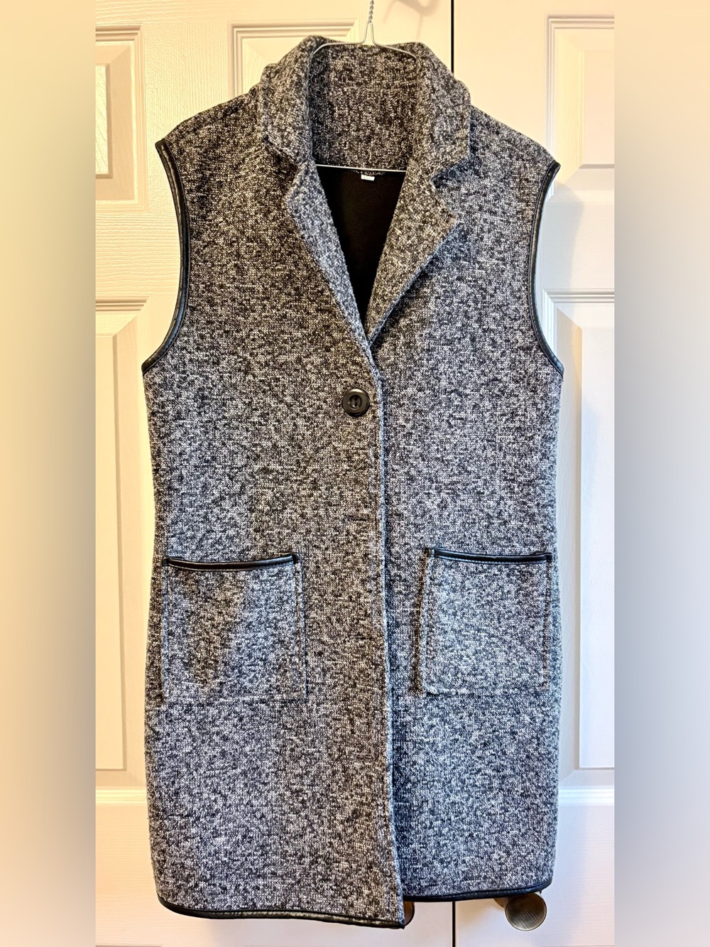 Womens Gray Tweed Sleeveless Coat Vest - Classic Open Front